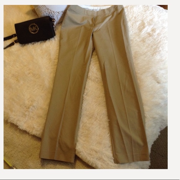 ✨Tahari Tan Dress Pants✨ - Picture 7 of 7